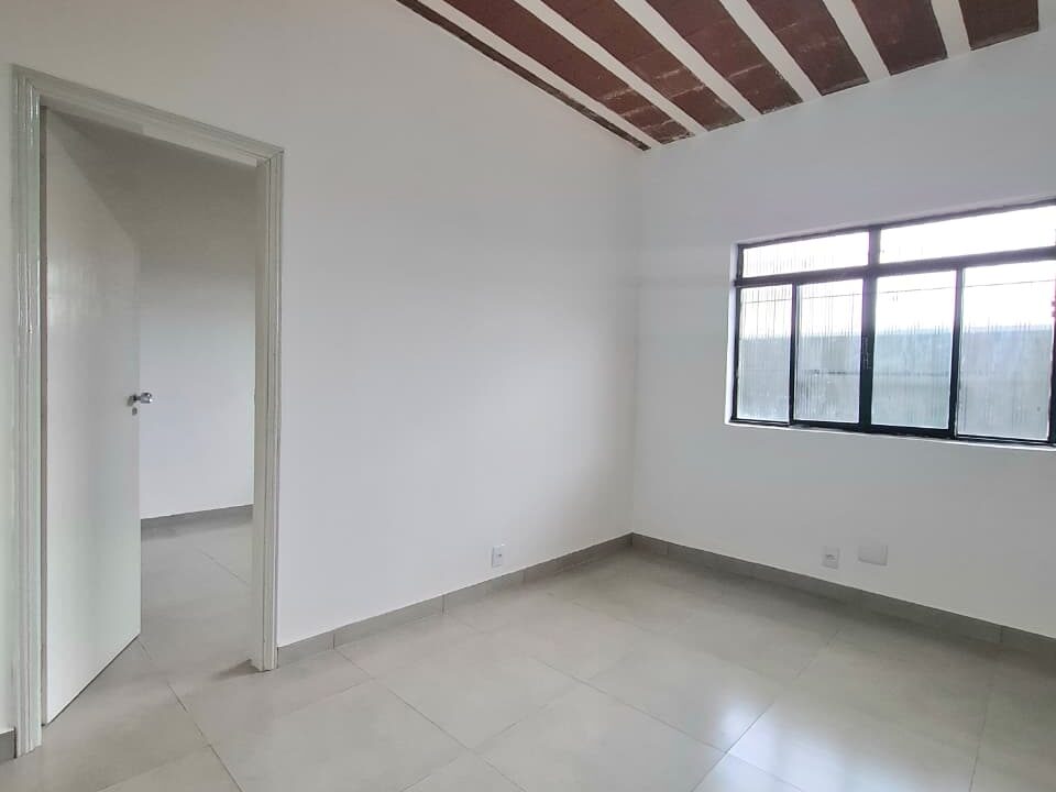 WhatsApp Image 2025-11-04 at 13.03.42 (1)