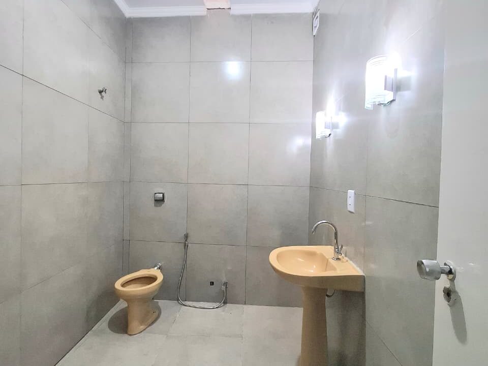 WhatsApp Image 2025-11-04 at 13.03.43 (1)