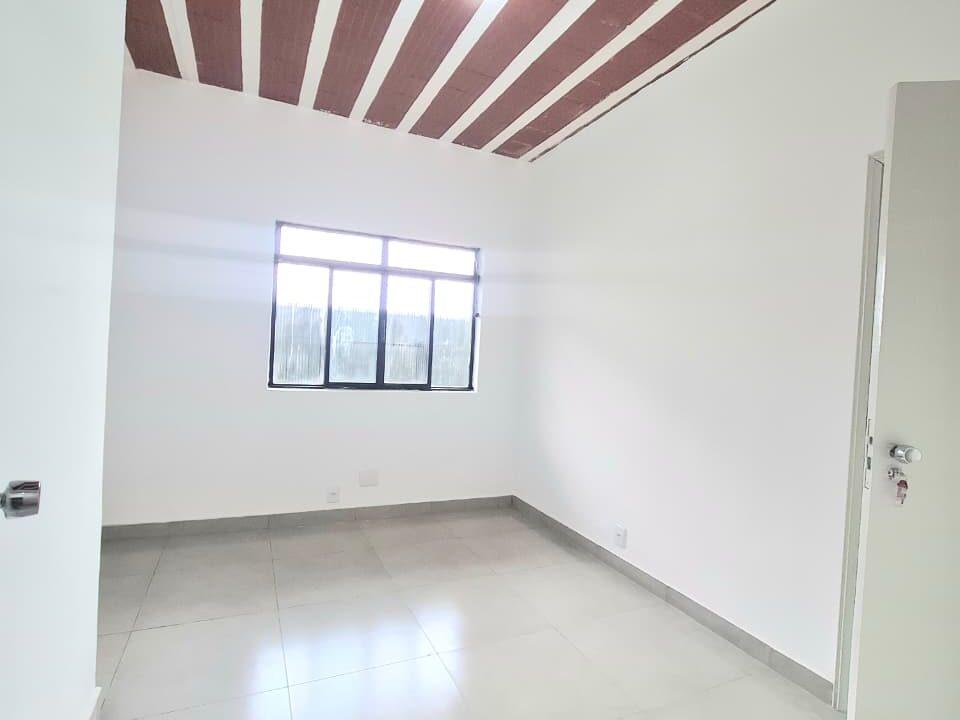 WhatsApp Image 2025-11-04 at 13.03.44 (1)