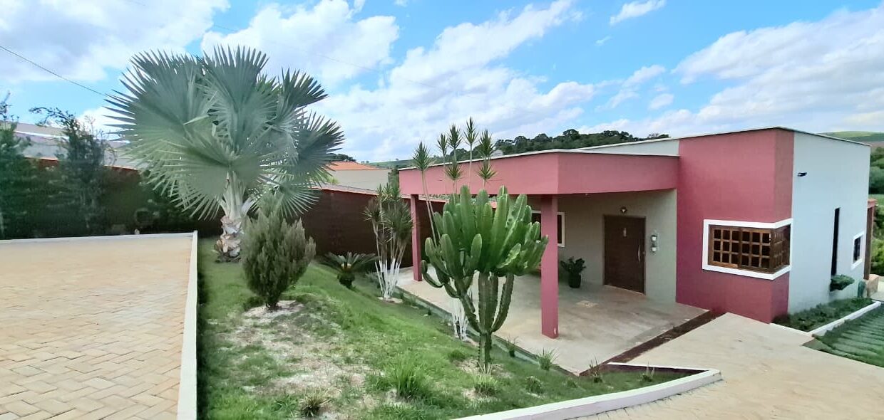 WhatsApp Image 2025-11-10 at 13.45.14 (1)