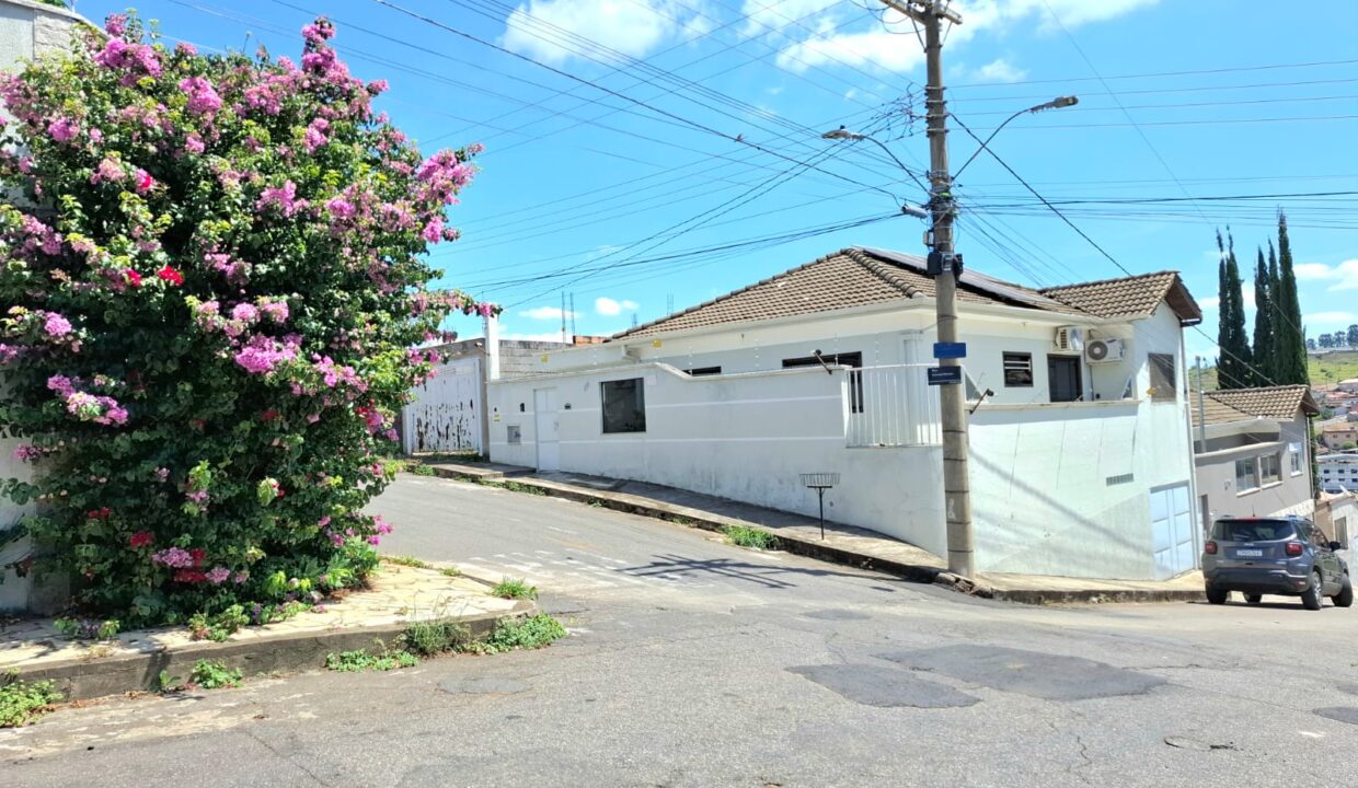 WhatsApp Image 2025-11-12 at 14.46.23 (1)