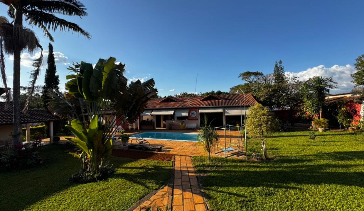 1df26ce7-caac-423d-af27-eaa8e58ecde5