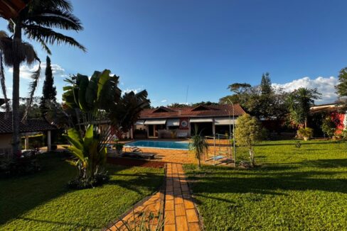 1df26ce7-caac-423d-af27-eaa8e58ecde5