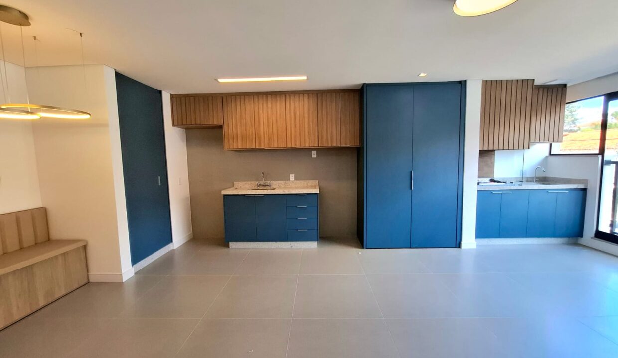 1ff9d777-3651-4fa3-98ad-294bc240c8ba