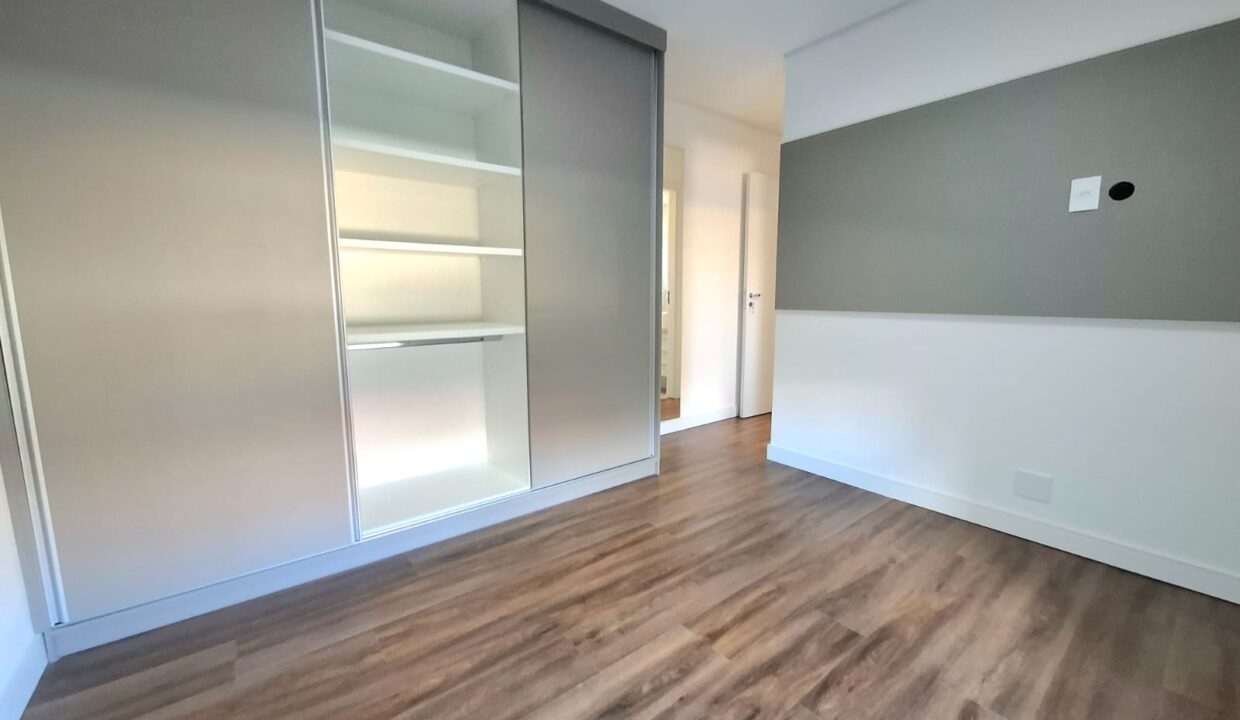 7b146a25-9fb5-4349-9bb6-3e39df02d333