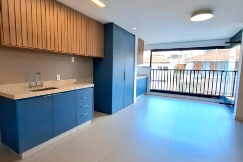 8d741f6b-e495-47cf-9b4b-83de8062ac96