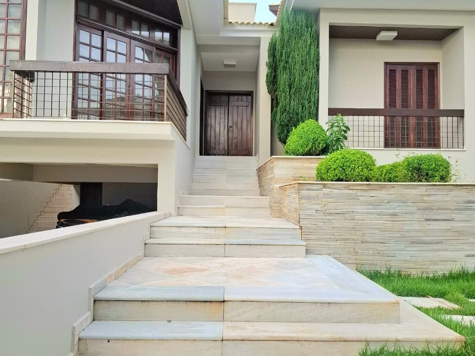 043ef150-e2c0-4538-9eeb-2aa78e2deba0