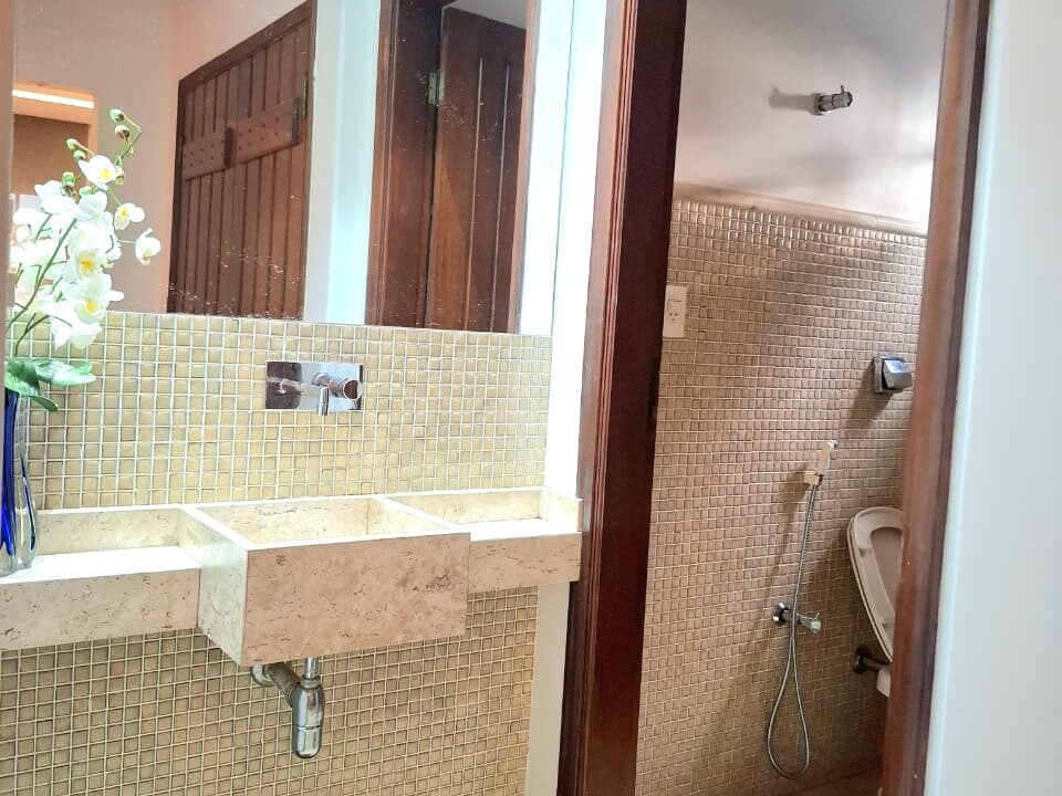 0b0c4963-74d3-4357-84f4-4ff249bb74d5