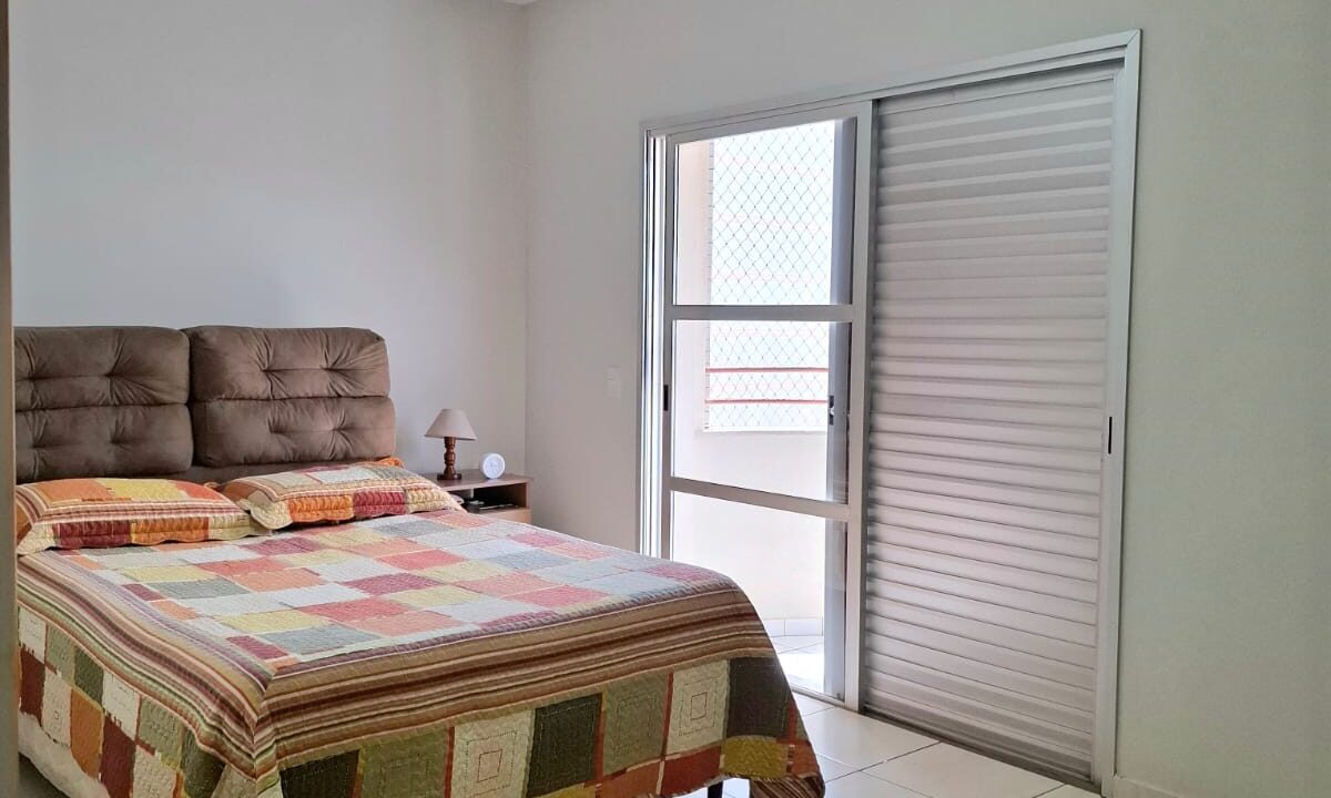 20126f86-e8d2-4bba-90da-135f7c70ee63