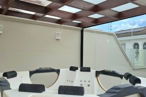 30c26f55-19a0-4dfa-ba8e-7f04ac39fff3