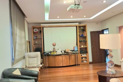 5ffa5d1a-e0da-4945-9b4a-3d95e18eb66e