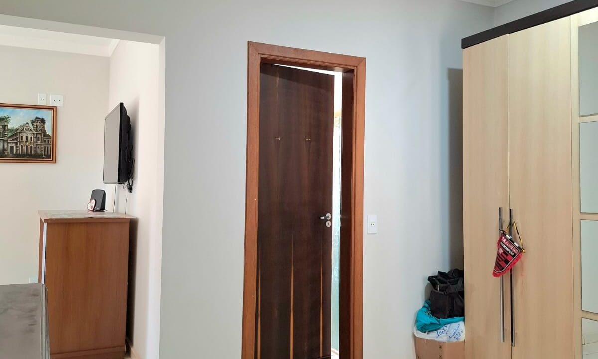 66cea484-f30e-44f5-b345-ff38965524cd