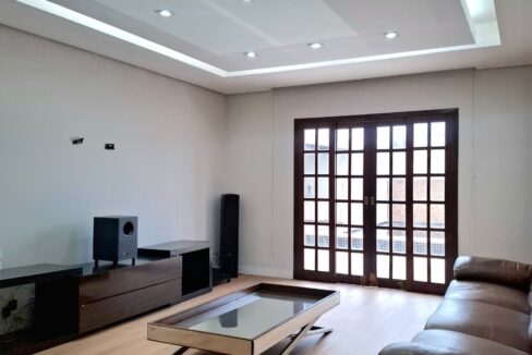 6c933e72-cc10-445c-a41e-4fe795933fd1