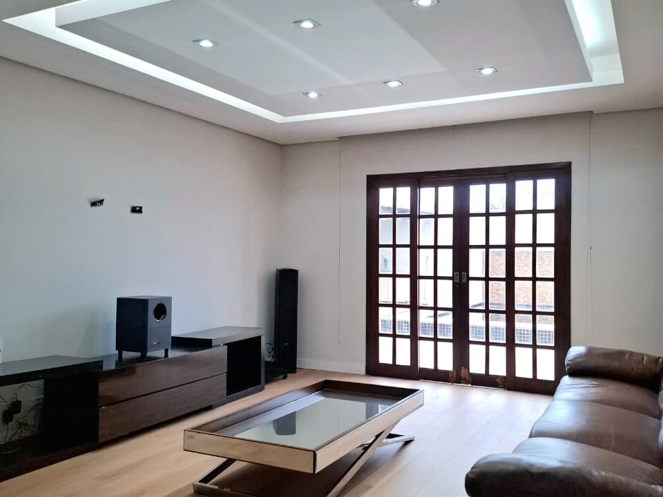 6c933e72-cc10-445c-a41e-4fe795933fd1