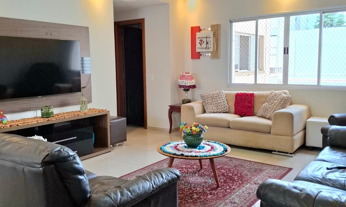 81831aff-e7f4-440b-ba8c-52ec6ea3f4e9