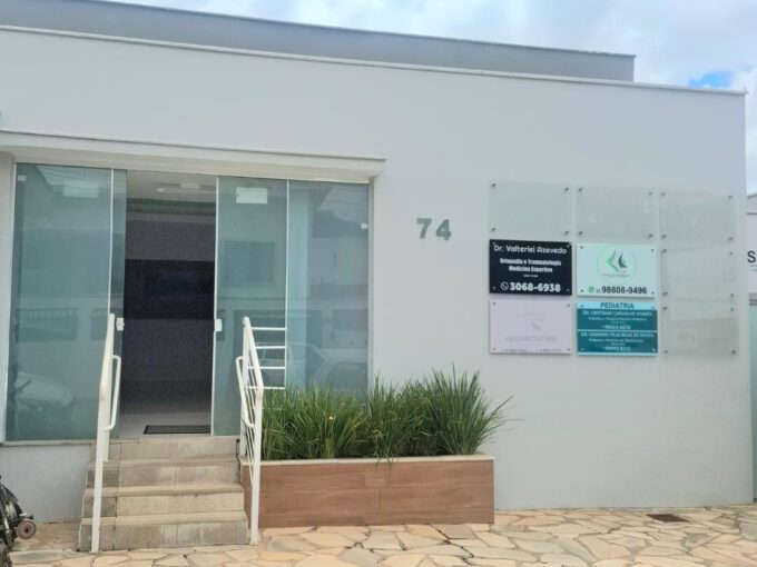 IMÓVEL COMERCIAL À VENDA – VILA PINTO (RUA ALFERES JOAQUIM – CENTRO MÉDICO DE VARGINHA)