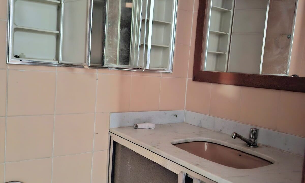 b9fdc29d-9233-4845-bca2-f187a34012f9