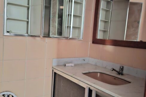 b9fdc29d-9233-4845-bca2-f187a34012f9