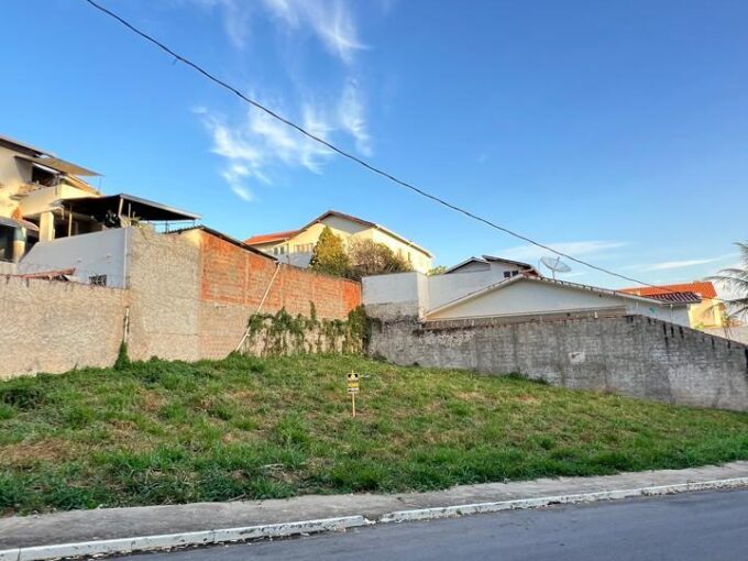 TERRENO À VENDA NO CAMPOS ELÍSEOS – VARGINHA/MG