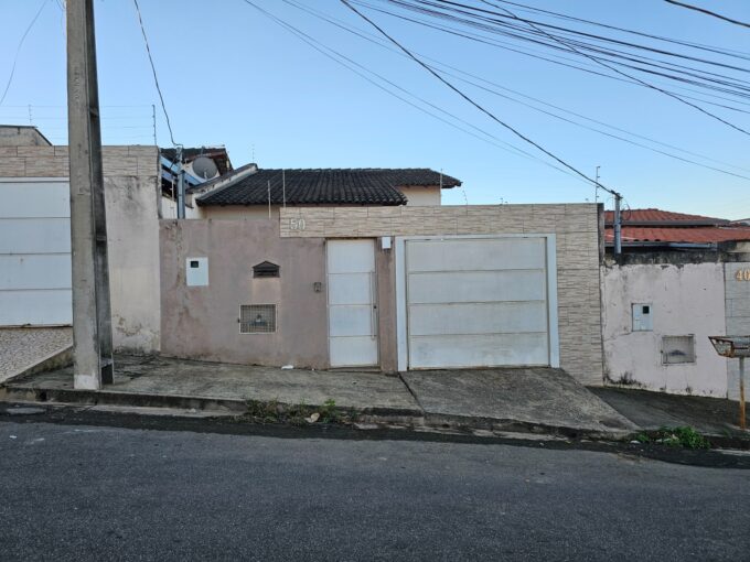Casa – Rua Carlos Fernando de Mesquita, 50 – Parque Rinald